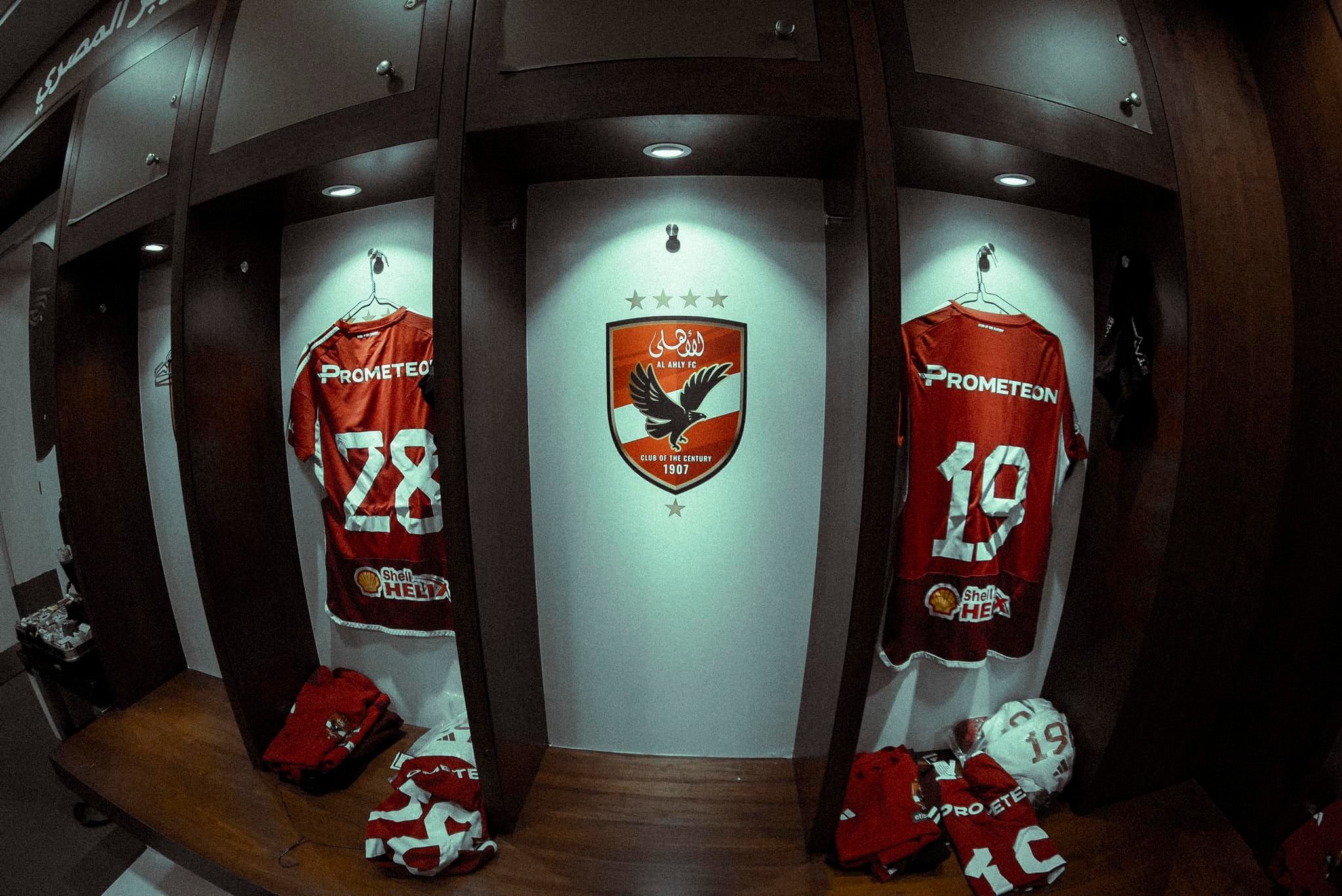 غرفة ملابس الاهلي (5) غرفة ملابس الاهلي (5)