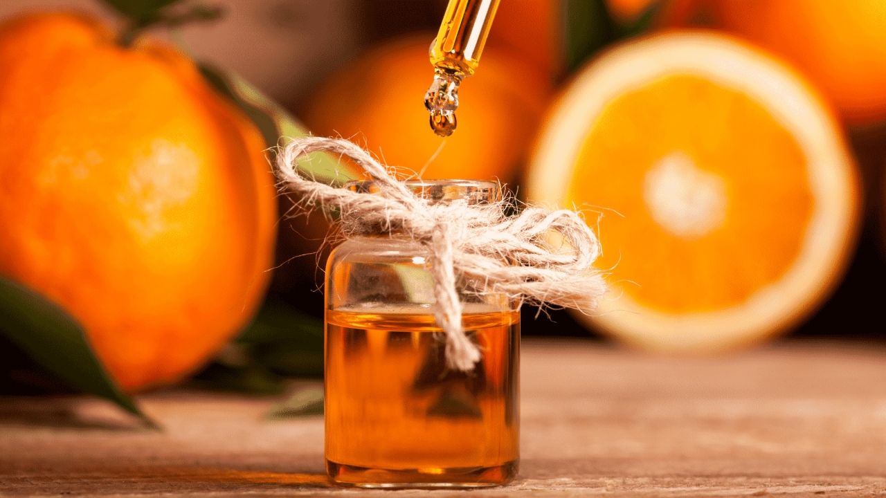 ماذا تعرف عن زيت البرتقال العطري.. 13 فائدة مذهلة
