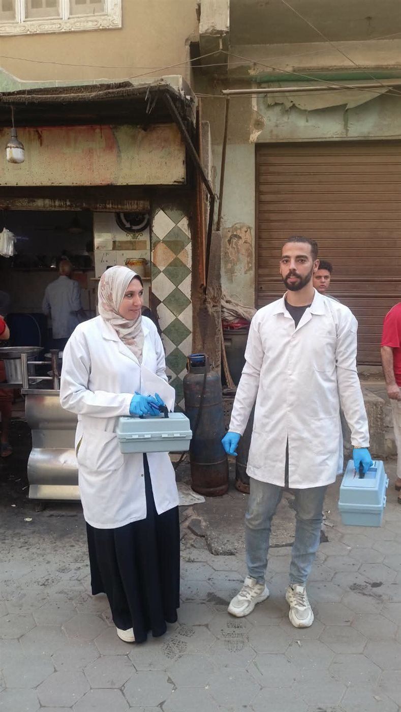 قافلة مائية لاستطلاع آراء المواطنين والتأكد من جودة مياه الشرب بالحوامدية 