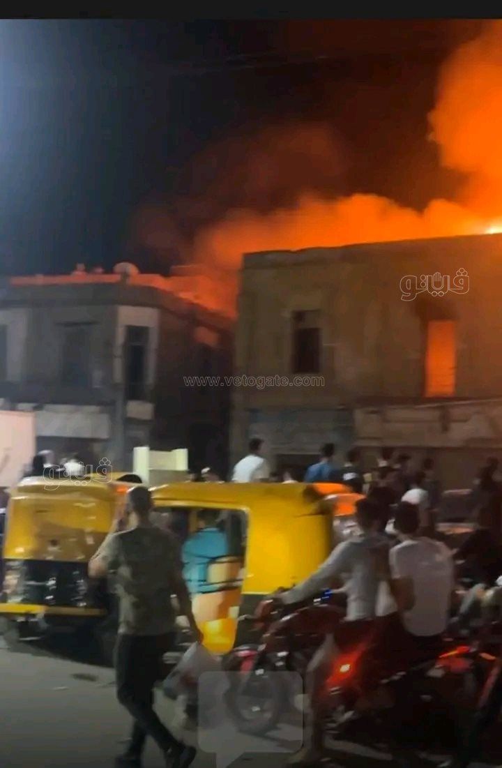 حريق هائل يلتهم منزلًا مهجورًا،فيتو 