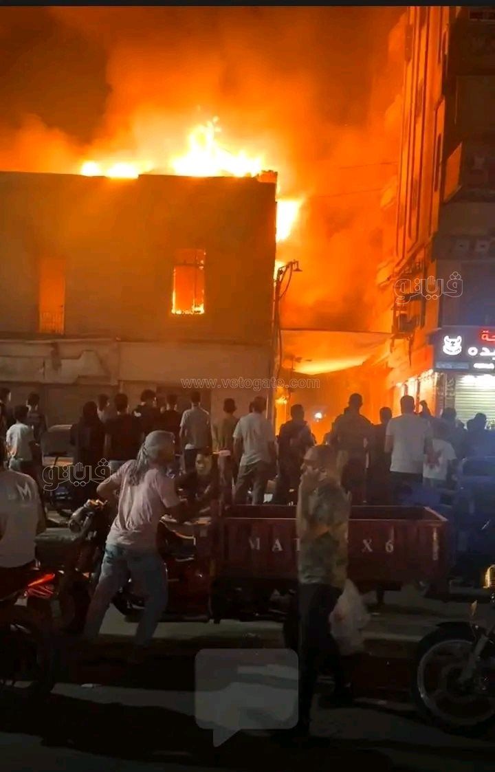 حريق هائل يلتهم منزلًا مهجورًا،فيتو 