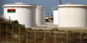 إغلاق
      جميع
      حقول
      وموانئ
      النفط
      في
      ليبيا لسبب
      غريب