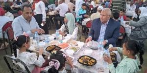 محافظ
      الوادي
      الجديد
      يشهد
      حفل
      إفطار
      جماعي
      بواحة
      بلاط