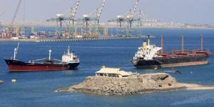 الحوثيون
      يهددون
      باستهداف
      السفن
      في
      البحر
      المتوسط