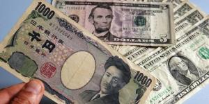 استقرار
      الدولار
      وارتفاع
      الين
      وسط
      ترقب
      قرار
      الفائدة
      للمركزي
      الياباني