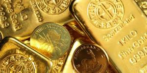"آي
      صاغة":
      الذهب
      يسجل
      قمة
      جديدة
      ويرتفع
      3%
      بالأسواق
      العالمية
      خلال
      أسبوع