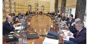 عون أمام الحكومة: موظفو القطاع العام يستحقون كل ما يطالبون به