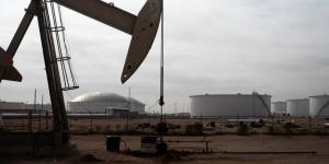 انخفاض أسعار النفط متجهة لأكبر تراجع أسبوعي منذ يونيو