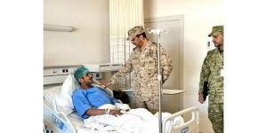 رئيس الأركان زار مصابي «الحرس»: أبدوا إخلاصاً وكفاءة وجاهزية في سبيل حماية أمن الوطن