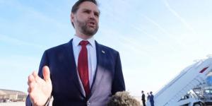 قبيل سفره إلى إسلام آباد.. فانس يحذر إيران من المناورة في محادثات إنهاء الحرب