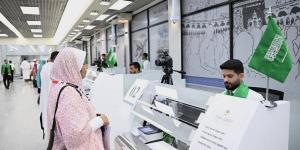 فريق عمل مبادرة «طريق مكة» في بنجلاديش يعكف على خدمة ضيوف الرحمن