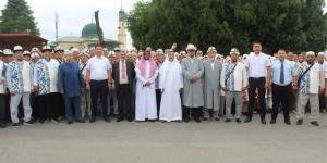 سفير خادم الحرمين الشريفين لدى الجمهورية القرغيزية يودع الدفعة الأولى من الحجاج