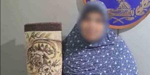 سقوط عاملة متهمة بسرقة سجادة من أمام مغسلة بالإسكندرية بعد تداول فيديو بالواقعة