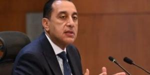 تفويض وزير العدل باختصاصات رئيس الوزراء بشأن تنظيم تملك غير المصريين للعقارات والأراضى