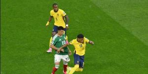 كينيونيس يفتتح التسجيل لمنتخب المكسيك في شباك الإكوادور (فيديو)