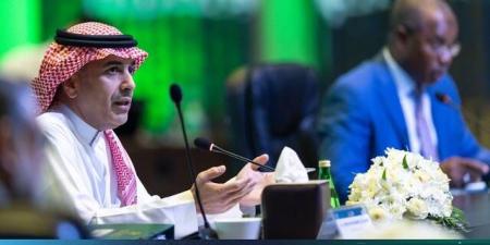 محافظ
      المركزي
      السعودي:
      "يوم
      التأسيس"
      رسّخ
      مفاهيم
      البناء
      والتوحيد
      والتنمية