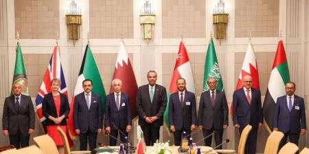 بيان
      بريطاني
      خليجي
      يؤكد
      دعم
      حل
      الدولتين
      وتعزيز
      التعاون
      الاقتصادي