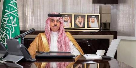 وزير
      الخارجية
      السعودي
      يبحث
      مع
      نظيرته
      البريطانية
      التعاون
      الثنائي
      وتطورات
      غزة