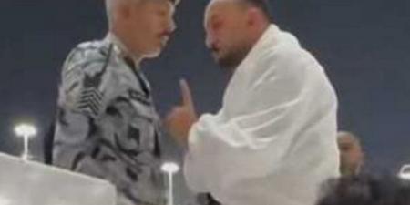 اعتداء على معتمر مصري داخل الحرم المكي يثير جدلاً واسعاً