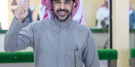 تتويج نخبة المحليين في 12 كأسًا بمهرجان الملك عبدالعزيز للصقور 2025