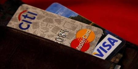 أسهم شركات بطاقات الائتمان تتراجع متأثرة بتصريحات ترامب بشأن الفائدة