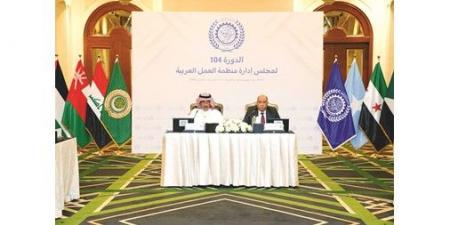 وزير العمل: ظروف المنطقة الاستثنائية تفرض تكثيف العمل العربي المشترك بين أطراف الإنتاج الثلاثة