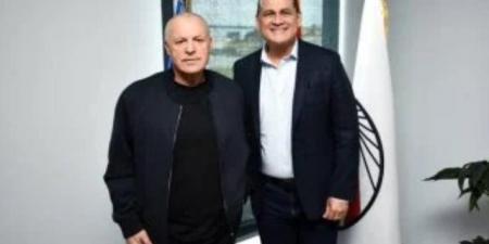 شوبير: اتحاد الكرة يتجه لتمديد عقد أوسكار رويز فى لجنة الحكام موسما إضافيا