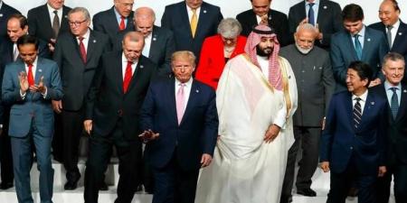 ترامب ينتقد حلفاءه ويشيد بدعم دول الخليج في الحرب