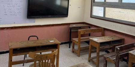 10 آلاف و213 طالبا يؤدون امتحانات الثانوية العامة أمام 24 لجنة غدًا بأسوان