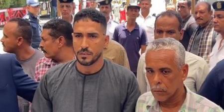 الكفن ينهي خصومة ثأرية بين عائلتين في قنا (صور)