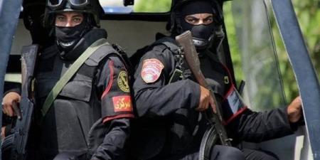 الأمن يكشف حقيقة ادعاء تهديد مواطن بسلاح أبيض لإجباره على ترك منزله في القاهرة من قبل فرد شرطة