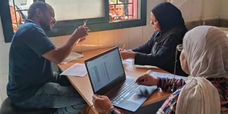 صحة قنا: القافلة الطبية بقرية أولاد عمرو تنجح في تقديم خدماتها لـ677 مواطنا (صور)
