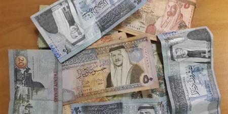 سعر الدينار الأردني مقابل الجنيه في البنك المركزي مساء اليوم السبت