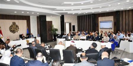 محافظ أسوان: تسريع التصالح في مخالفات البناء والتصدي الحاسم للتعديات المستحدثة