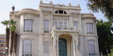 جامعة عين شمس تصدر بيانا حول فصل 522 طالبا بكلية التربية النوعية