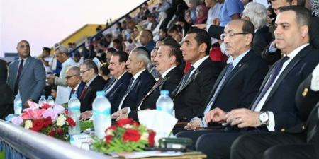 وزير الشباب ومحافظ بورسعيد يطلقان إشارة بدء أولمبياد الشركات