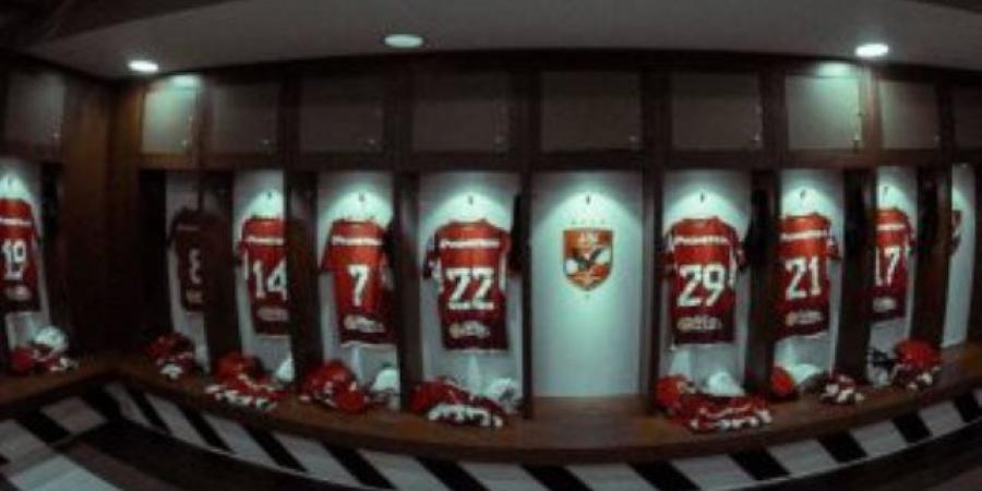 شاهد غرفة ملابس الأهلي قبل مواجهة فيوتشر بنهائي السوبر