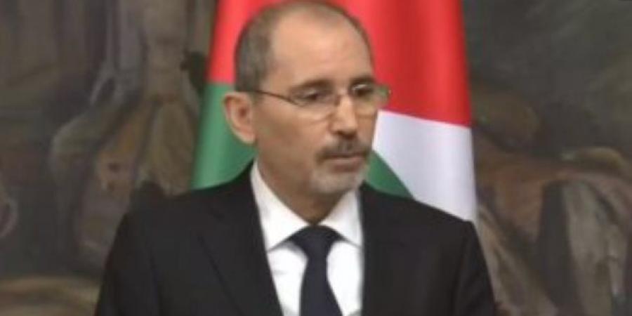 الصفدى وبلينكن يتفقان على ضرورة تمكين أهالى شمال غزة النازحين من العودة لبيوتهم