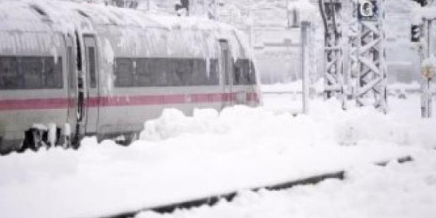 العاصفة "جيريت" تدمر منازل وتقطع الكهرباء عن آلاف السكان بالمملكة المتحدة