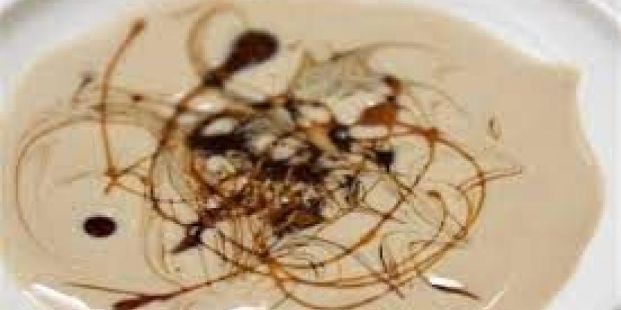 ماذا
      يحدث
      لجسمك
      عند
      الإفراط
      في
      تناول
      العسل
      بالطحينة؟