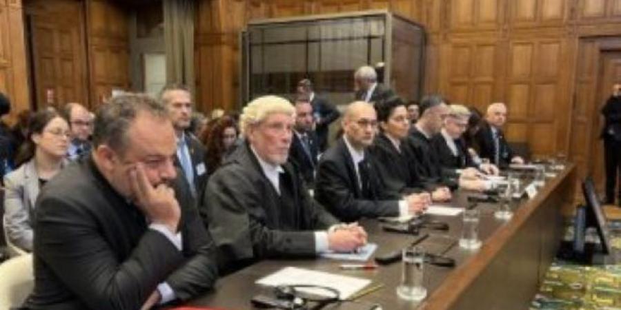 إسرائيل تمنع الحياة عن 2.2 مليون شخص بغزة وتحاول الإفلات من العدل الدولية