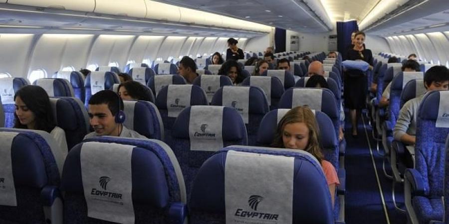 مصر
      للطيران
      ترد
      على
      أزمة
      حجز
      التذاكر
      بالدولار