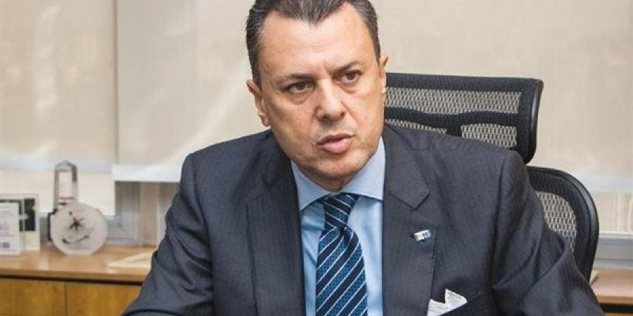 قرار
      جديد
      بتفويض
      هشام
      الليثي
      قائما
      بمنصب
      الأمين
      العام
      للمجلس
      الأعلي
      للآثار