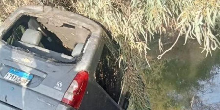 مصرع
      شخص
      وإصابة
      سيدة
      في
      انقلاب
      سيارة
      بترعة
      جمصة
      البلد