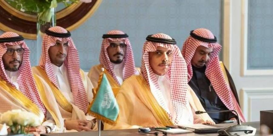 وزير
      الخارجية
      يشارك
      في
      الاجتماع
      العربي
      الأمريكي
      بشأن
      الأوضاع
      بغزة