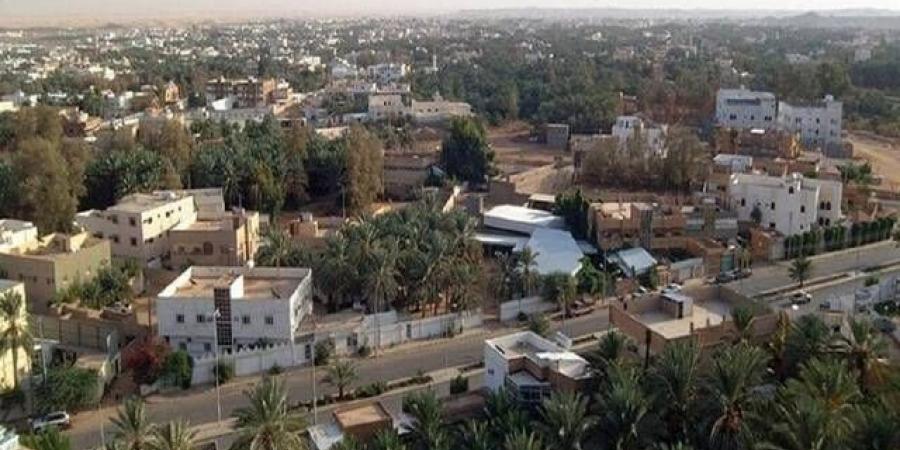 أمير
      منطقة
      الجوف
      يُدشّن
      28
      مشروعاً
      تنموياً
      بتكلفة
      885
      مليون
      ريال