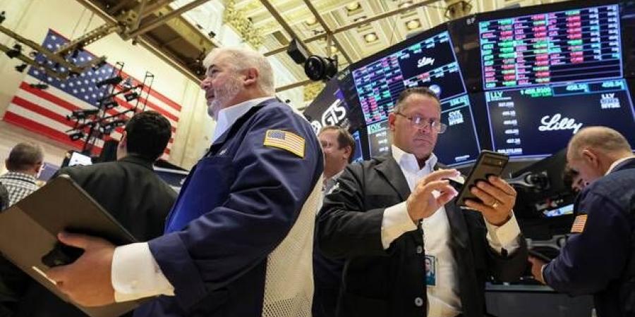 "S&P
      500"
      يرتفع
      لليوم
      الثاني
      مع
      شراء
      المستثمرين
      أسهم
      التكنولوجيا