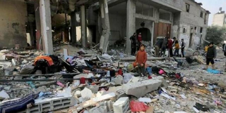 27
      شهيدًا
      و140
      مصابًا
      من
      منتظري
      المساعدات
      في
      رفح
