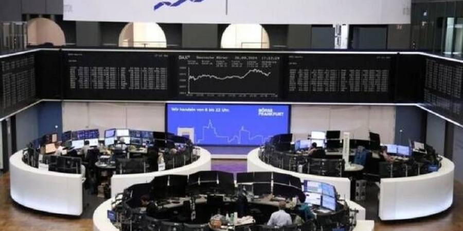 الأسهم
      الأوروبية
      ترتفع
      بعد
      تراجع
      دام
      4
      أيام