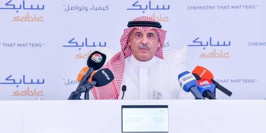 الفقيه:
      "سابك"
      تواصل
      مرونة
      أعمالها
      وقررنا
      تعديل
      التوزيعات
      بسبب
      الأوضاع
      الراهنة